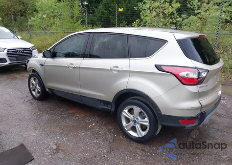 2017 Ford Escape Se z USA, uszkodzony, nr VIN 1FMCU0GD8HUC38401